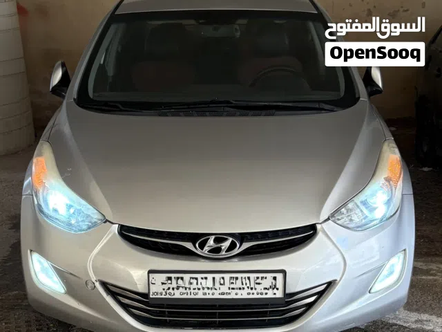 2011 هيونداي افانتي Limited