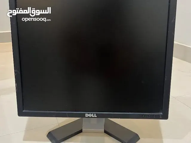 للبيع اغراض كمبيوتر مكتبي