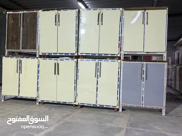 ديلاب الالمنيوم جزامه احذية. 4 خانات قياس ارتفاع85 سم عرض70 سم عمق الكلي 35 سم الحجز مراسلتنا