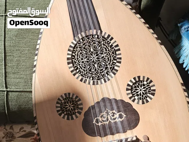 عود جديد احترافى  مقاسات عراقى للصانع القصبجى صوت رائع وجه سابروس الطاسه خشب ميبل مفاتيح ابانوس