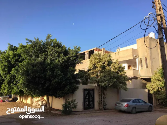 220 m2 More than 6 bedrooms Townhouse for Sale in Tripoli Al-Najila