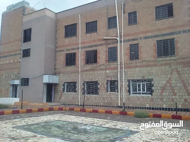 1000 m2 More than 6 bedrooms Villa for Rent in Sana'a Haddah