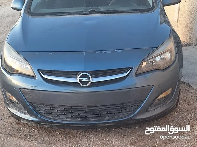 opel astra 2014