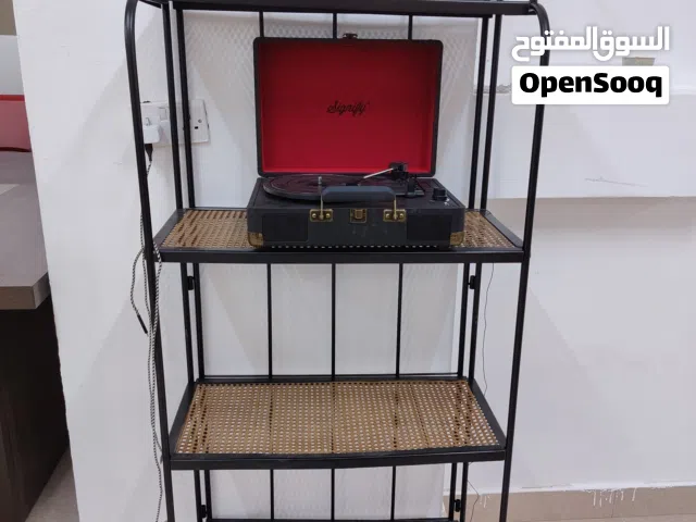 Bookshelf plant shelf decorativeرف كتب رف نباتات ديكور لوحات جمالية آثاث منزلي home furniture table