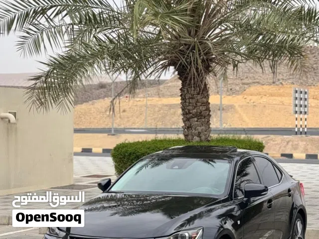 2019 لكزس IS IS 300