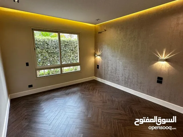 215 m2 3 Bedrooms Apartments for Rent in Cairo Fifth Settlement