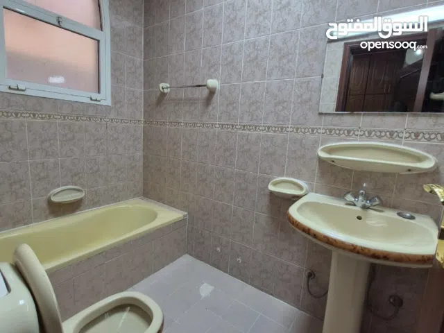 205 m2 3 Bedrooms Apartments for Sale in Al Ain Al Jimi