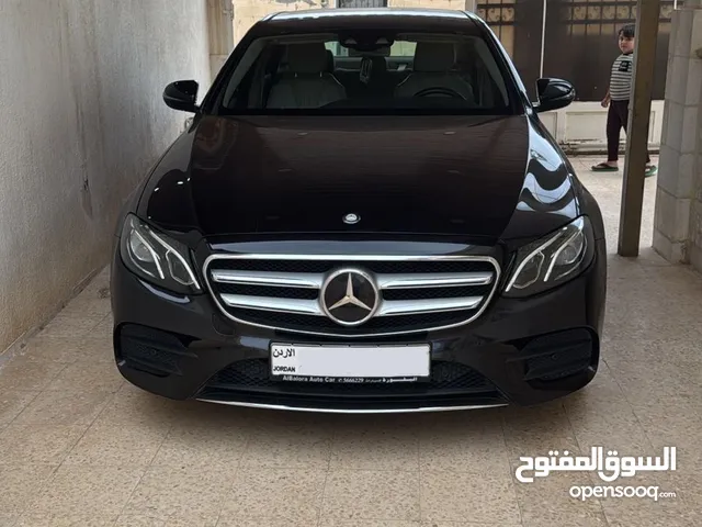 مرسيدس E200 AMG 2017 وارد اللماني اصلي شاشة كبيرة (AMG body kit)كرت ابيض مالك اول ممشى قليل 46 الف ك