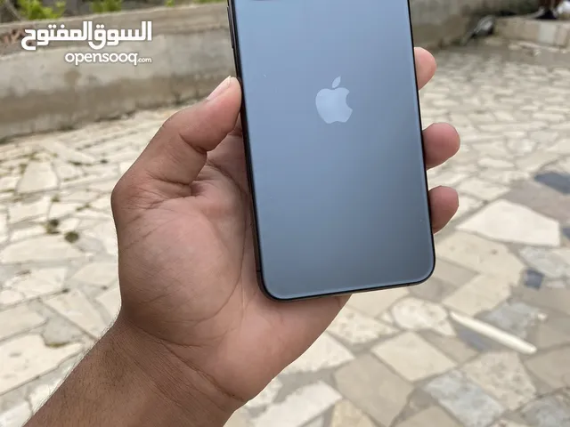 iPhone 11 Pro Max  بسعر حرقق