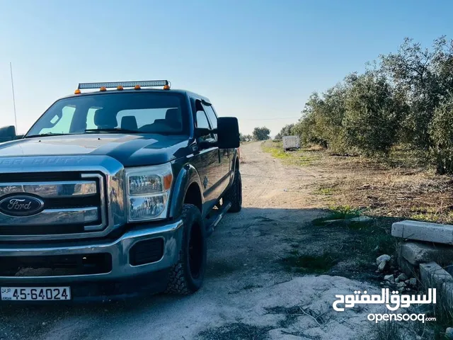 Ford F-350 4*4 Super Duty 6.7 l Diesel 2011