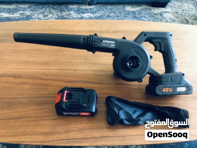منفاخ توليع الفحم شحن مع بطاريتين 17 دينار
