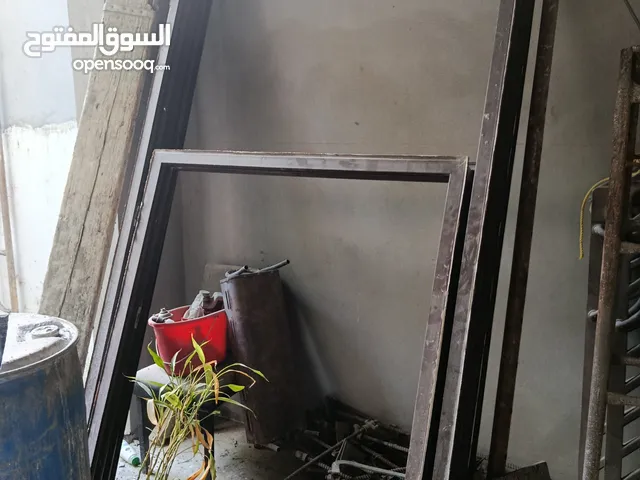 **للبيع نوافذ وأبواب (دبل قلاص)**
