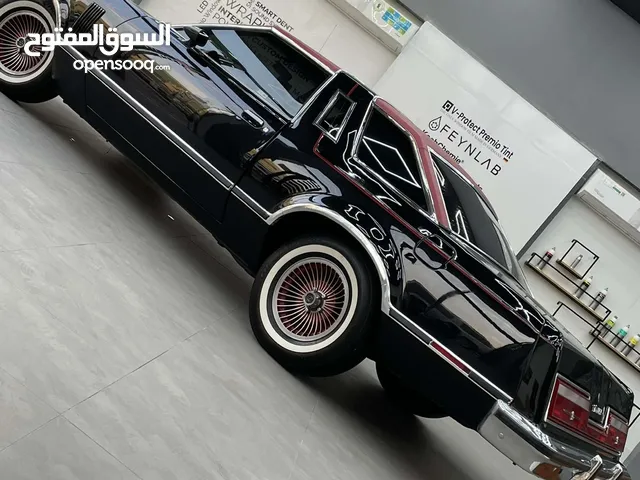 Used Ford Thunderbird in Abu Dhabi