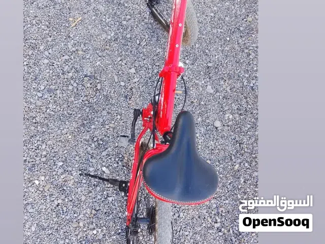 السلام عليكم ورحمه الله وبركاته. للبيع سيكل. مواصفات السيكل لون السيكل: احمر نوع المقاس 26