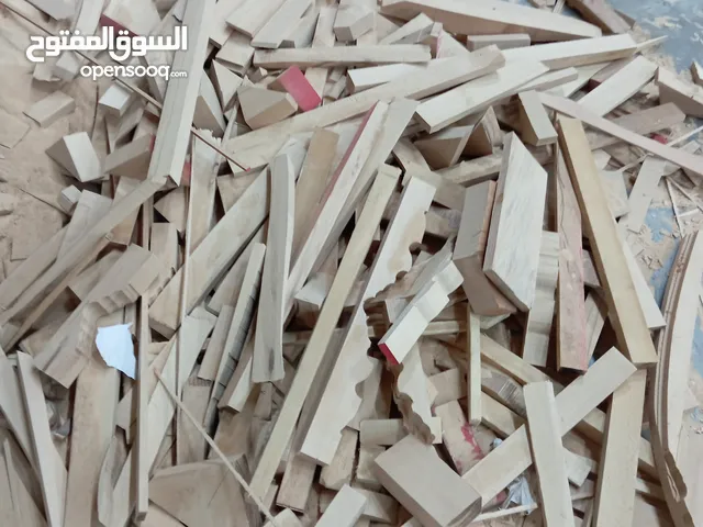 فضلات خشب تصلح لاغراض متعدده