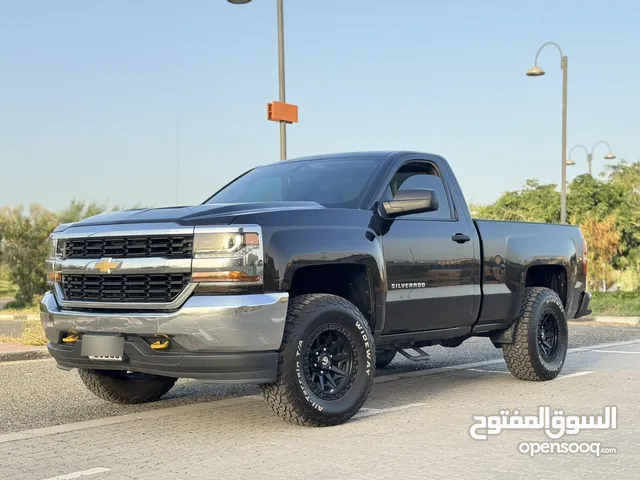سلفرادو 2018 صبغ الوكاله بحاله ممتازه