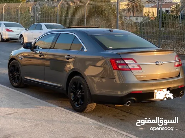 Ford Taurus 2014 in Northern Governorate