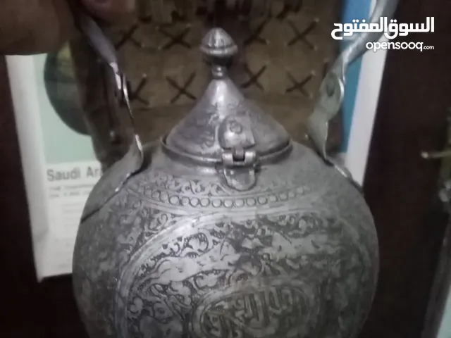 ابريق قديم مزخرف العمر 200سنه