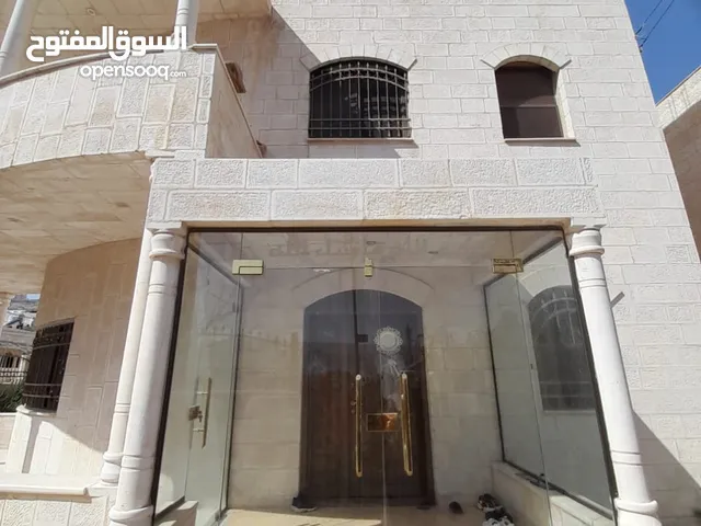 400 m2 5 Bedrooms Townhouse for Sale in Salt Ein Al-Basha
