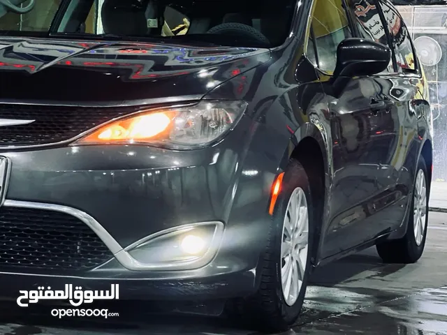 Used Chrysler Voyager in Basra