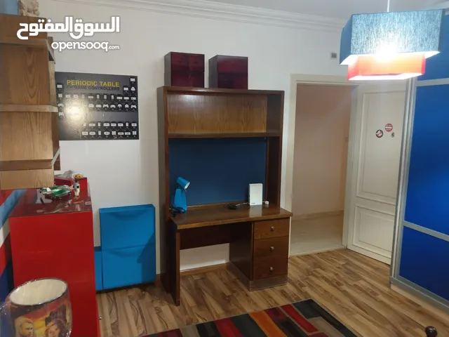260 m2 4 Bedrooms Apartments for Rent in Amman Um Uthaiena