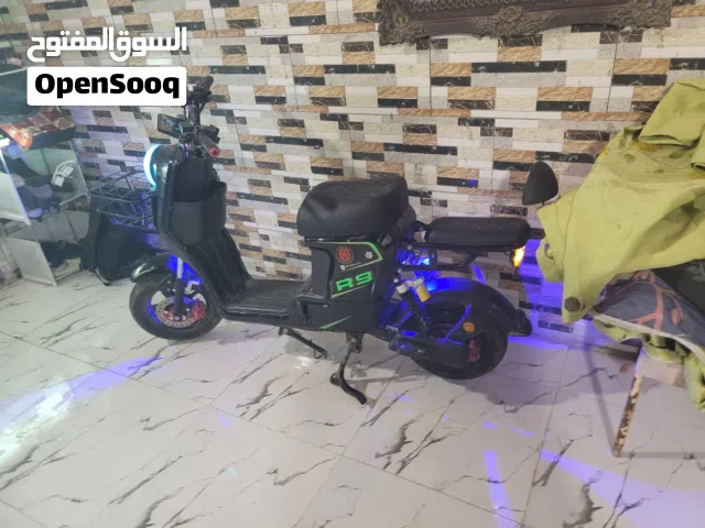 2025 ياماها XMAX