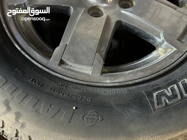 Dunlop 17 Tyre & Rim in Bani Walid