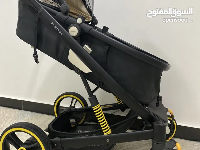 عربة أطفال