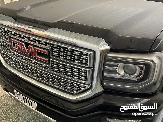 Used GMC Sierra in Fujairah