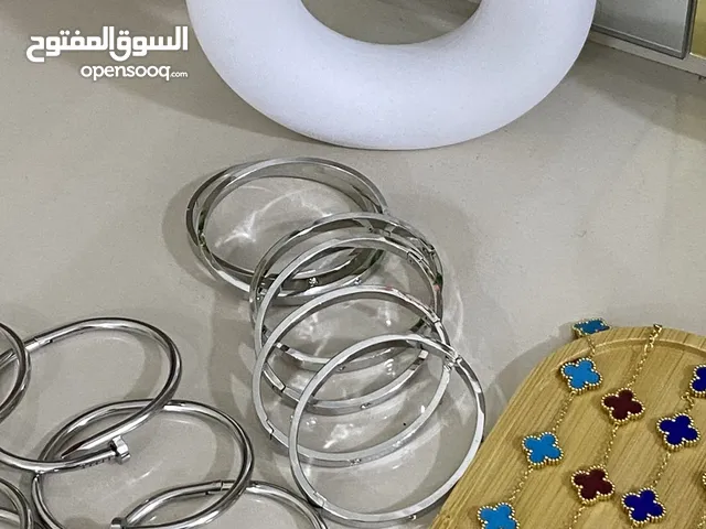 اكسسوارات رسُاد للبيع