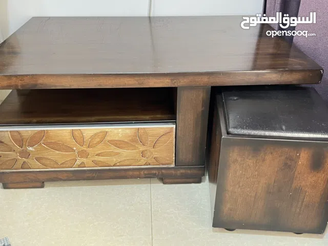طاولة خشبية متعددة الاستخدام مع كرسيين Multi-Functional Wooden Table with Seating