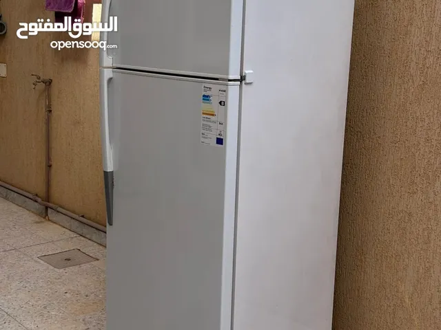 للبيع ثلاجة اركيليك بخارية تركية ( 570 لتر )