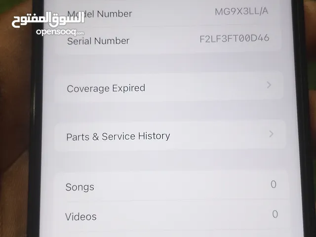 the phone is very clean with charger