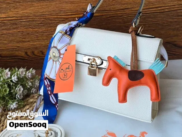 حقايب ع موضه