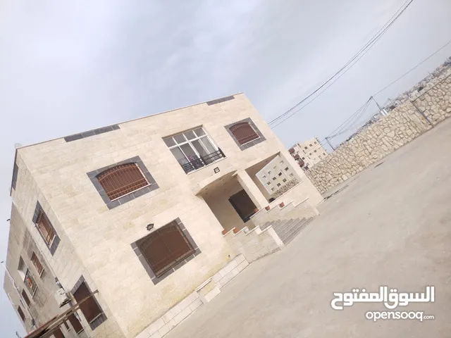 600 m2 More than 6 bedrooms Townhouse for Sale in Irbid Bait Ras