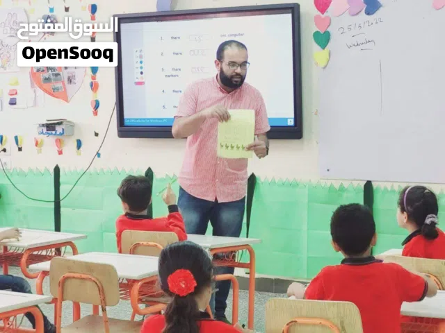 **تعلّم الإنجليزية بطلاقة وابدأ رحلتك نحو التميز الآن!**
