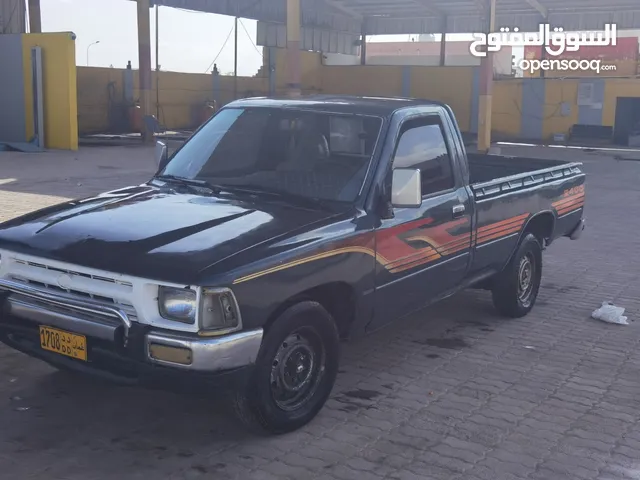 Toyota Hilux 1996 in Dhofar