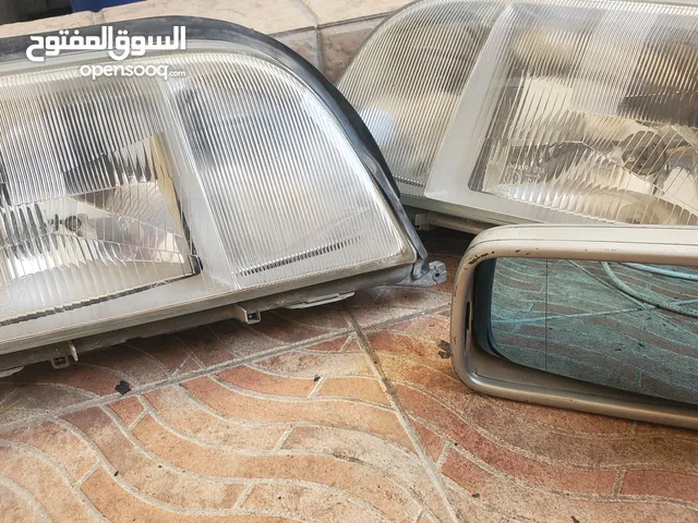 head lights and driver side mirror for  mercedes S-Class W140 for sale للبيع ليتات أمامي مرسيدس شبح
