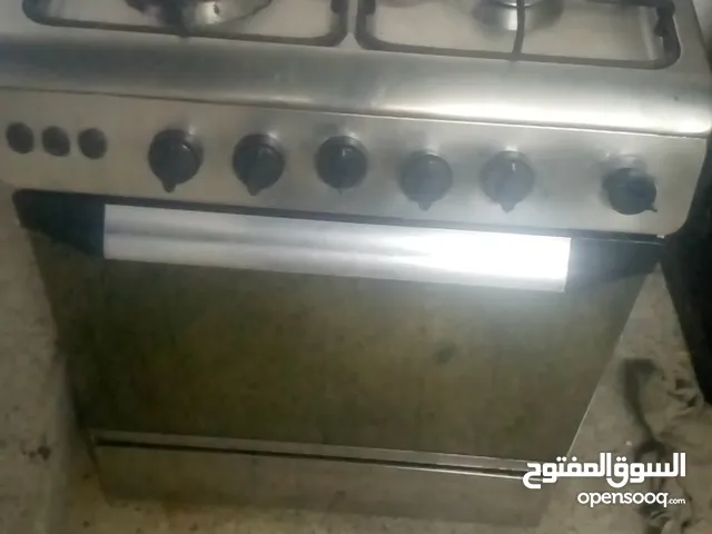 Universal Ovens in Zarqa