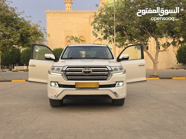 Used Toyota Land Cruiser in Al Batinah