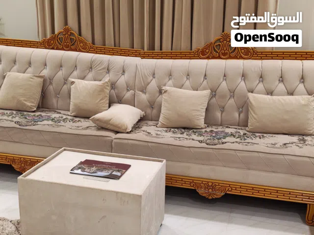 جلسة عربية مستعملة بحالة جيدة للبيع