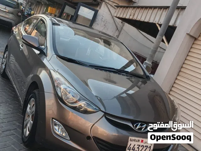 Hyundai elentra  2013
