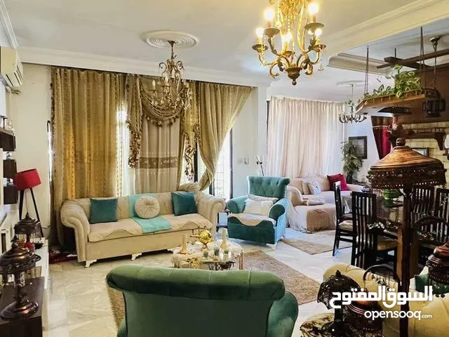 400m2 5 Bedrooms Villa for Rent in Amman Jubaiha