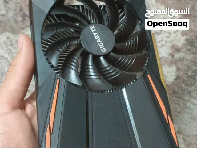 كمبيوتر للبيع