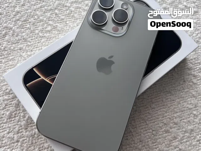 I phone 16 pro max Natural Titanium