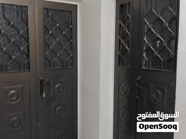 شقة للايجار اربد قرب دوار صحارى طابق ثالث(ثاني فني)  مساحة 165 متر