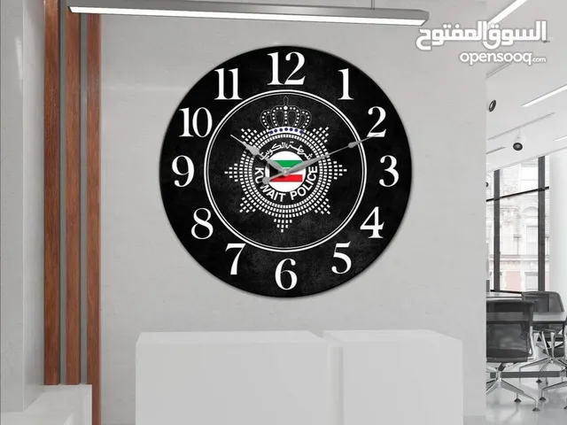 اختر شكل الساعة و اللون و الحجم و ارسل لنا