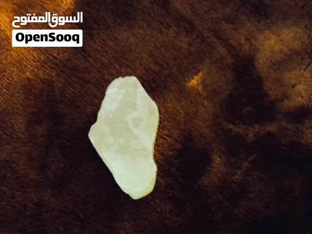 قطعة ألماس ذهبية تشبة فلسطين