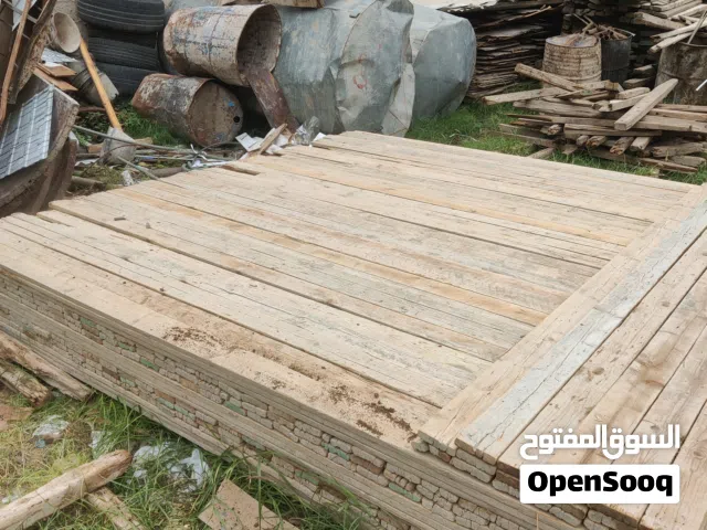 خشب مقاولين الواح ومرابيع وكرد وطفش وقمط وجيكات للبيع صنعاء موجود جديد وشبه جديد ونظيف جدا وكل شي له