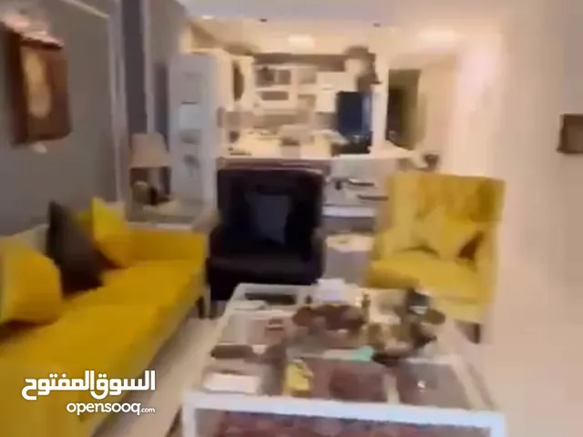 200 m2 3 Bedrooms Apartments for Sale in Cairo Maadi